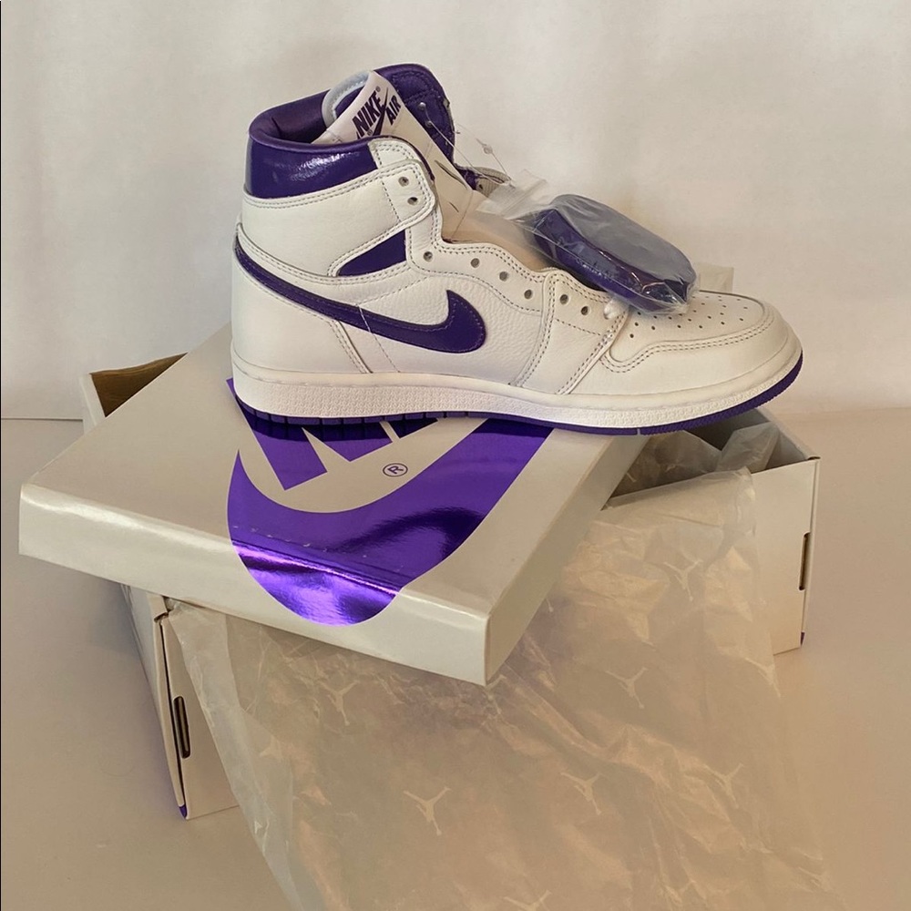 BRAND NEW WITH BOX - COURT PURPLE JORDAN 1